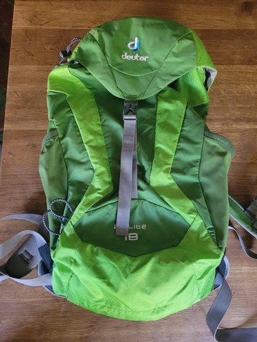 Deuter 18l rucksack backpack - deuter,
